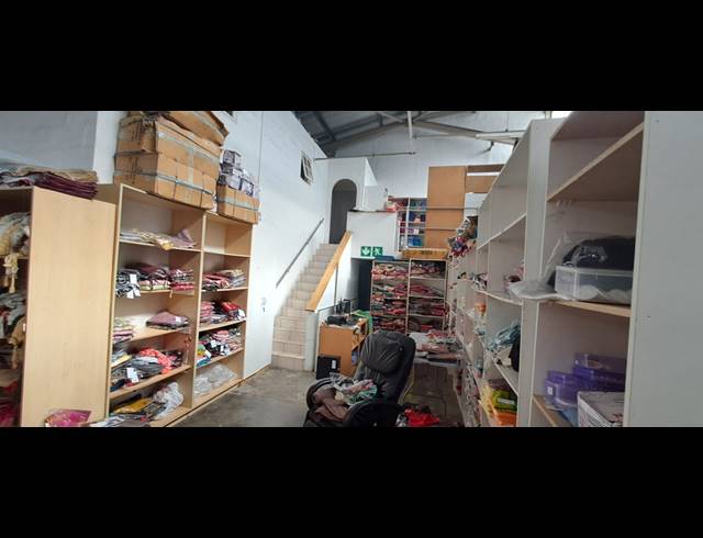 231M² WAREHOUSE FOR SALE IN UMGENI BUSINESS PARK